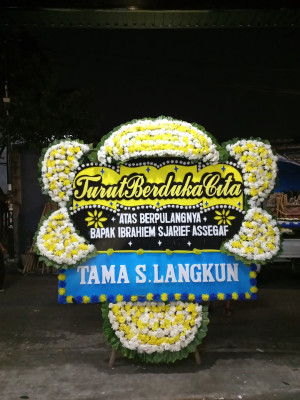 Papan Bunga Duka di Melak